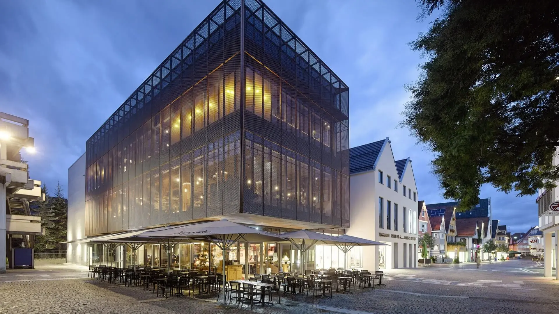 JFB Projekte - Aalen-KUBUS-Aussenansicht Terrasse Aposto JFB Projekte - Cannion Stuttgart Titelbild