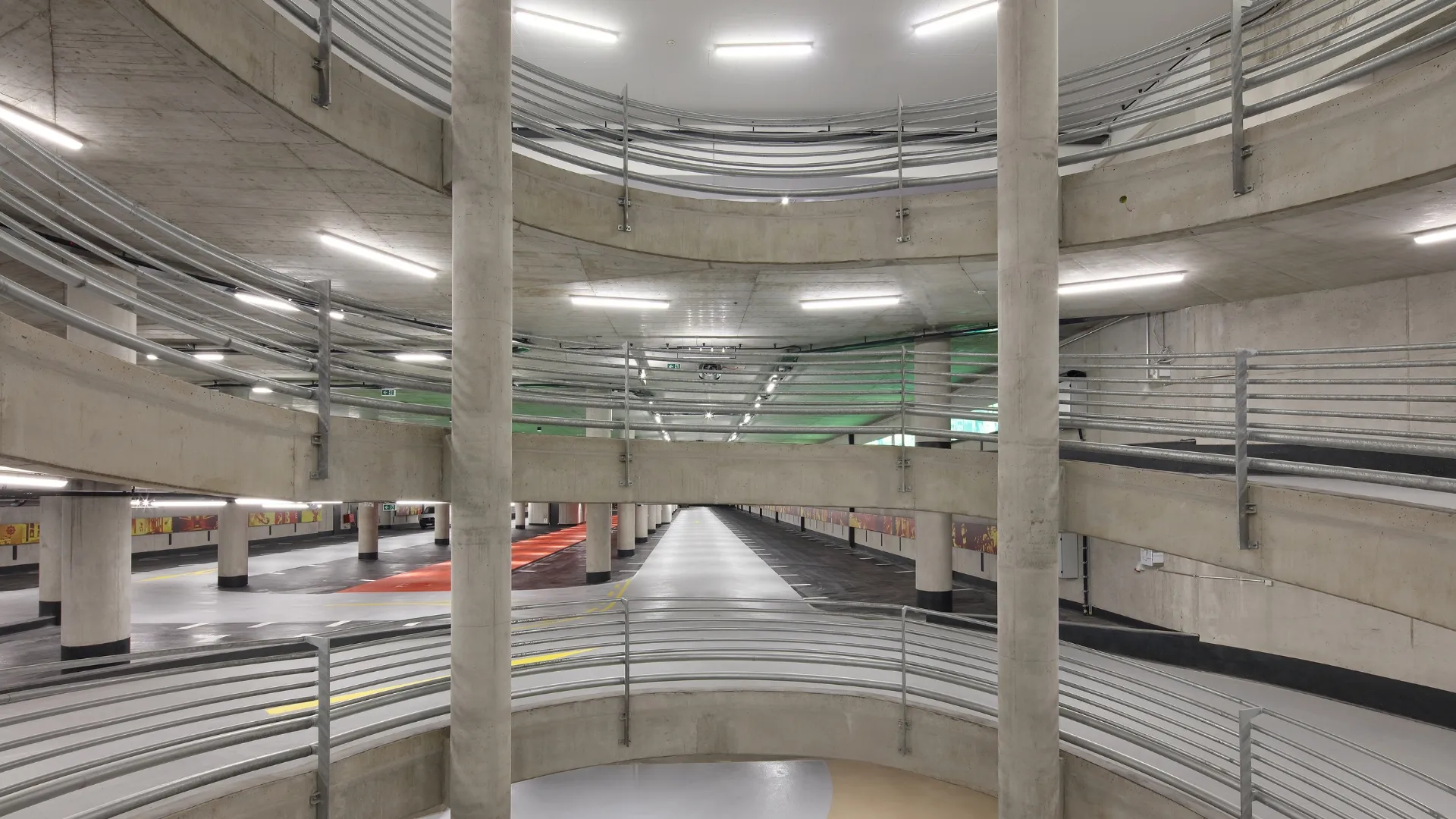 JFB Projekte - JFB Projekte - Parkhaus am Bahnhof Ulm JFB Projekte - JFB Projekte - Parkhaus am Bahnhof Ulm